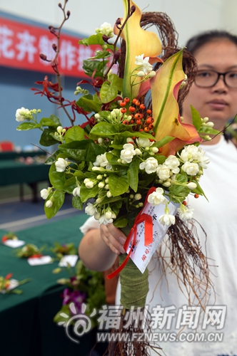 福州首屆青運(yùn)會“禮儀花卉”選美